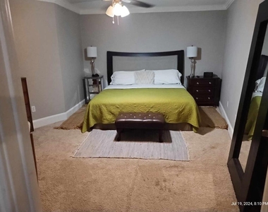 16610 Gull Court - Photo Thumbnail 14