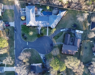 16610 Gull Court - Photo Thumbnail 6
