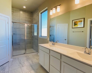 4715 Purple Fountain Drive - Photo Thumbnail 10