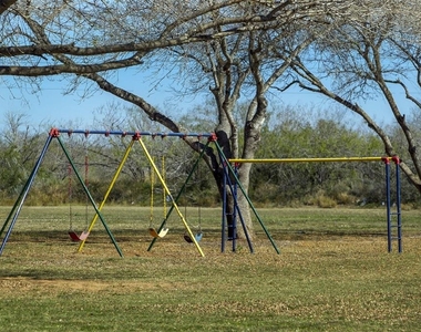 1200 E Frio Street - Photo Thumbnail 6
