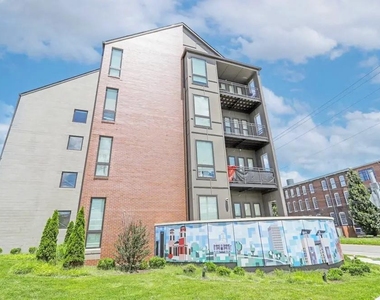 1419 Rosa L Parks Blvd - Photo Thumbnail 4