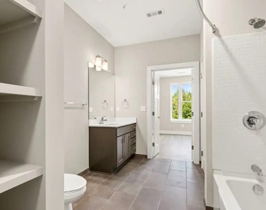 1419 Rosa L Parks Blvd - Photo Thumbnail 16