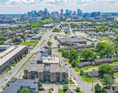 1419 Rosa L Parks Blvd - Photo Thumbnail 8