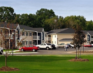 815 Country Way - Photo Thumbnail 2