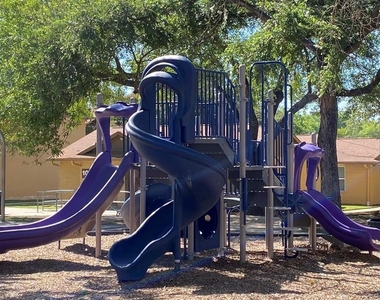 614 Bavarian Drive - Photo Thumbnail 6