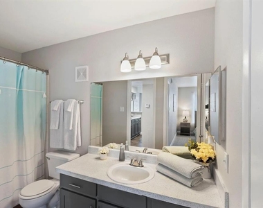 501 Pelham Dr - Photo Thumbnail 21