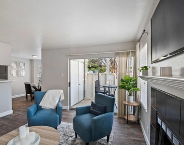 501 Pelham Dr - Photo Thumbnail 15