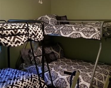 8510 Ashwyne Lane - Photo Thumbnail 7