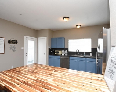 812 Dragonfly Drive - Photo Thumbnail 20