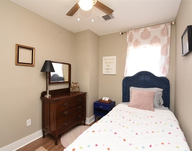 812 Dragonfly Drive - Photo Thumbnail 11