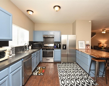 812 Dragonfly Drive - Photo Thumbnail 21