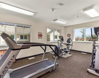 1240 N Lucille St - Photo Thumbnail 8