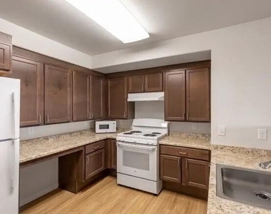1240 N Lucille St - Photo Thumbnail 3