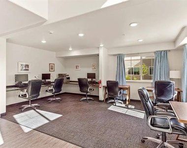 1240 N Lucille St - Photo Thumbnail 6