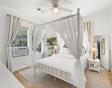 3901 Dallas Street - Photo Thumbnail 9