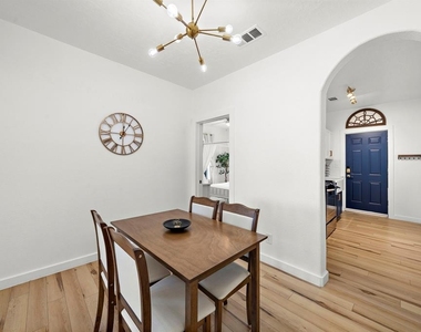 3901 Dallas Street - Photo Thumbnail 15