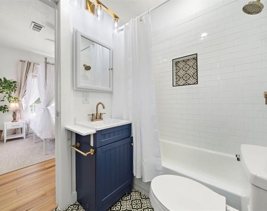 3901 Dallas Street - Photo Thumbnail 12
