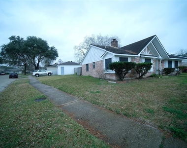 12618 Bexley Drive - Photo Thumbnail 1