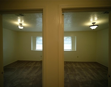 12618 Bexley Drive - Photo Thumbnail 12