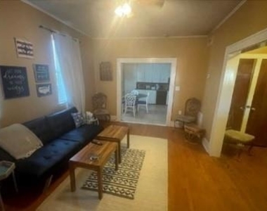 110 Carolyn Street - Photo Thumbnail 6