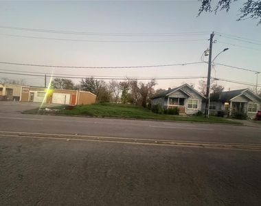 1108 Gregg Street - Photo Thumbnail 6