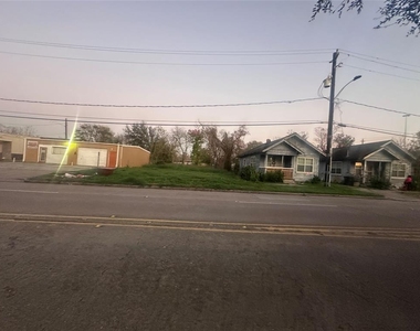 1108 Gregg Street - Photo Thumbnail 8