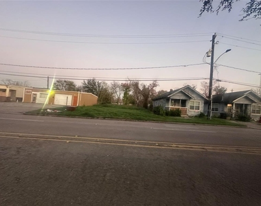 1108 Gregg Street - Photo Thumbnail 7
