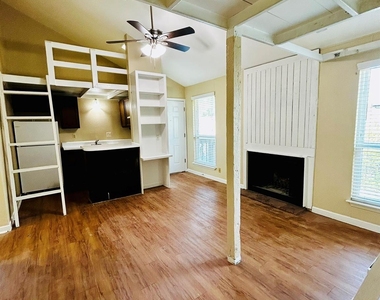 1000 W 26th St - Photo Thumbnail 8