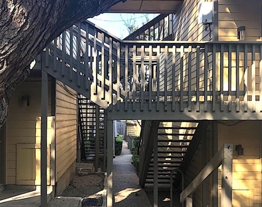 1000 W 26th St - Photo Thumbnail 4