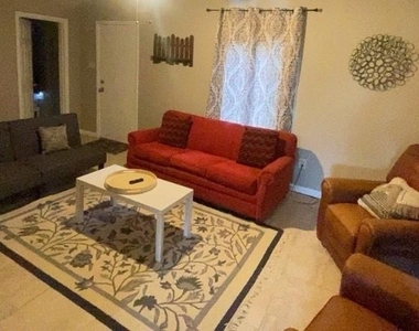695 Grimes Avenue - Photo Thumbnail 8
