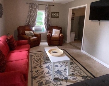 695 Grimes Avenue - Photo Thumbnail 11