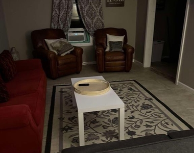 695 Grimes Avenue - Photo Thumbnail 12