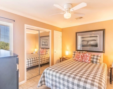 9520 Seawall Boulevard - Photo Thumbnail 15