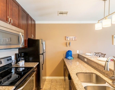 9520 Seawall Boulevard - Photo Thumbnail 1