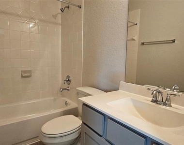 21258 Catalina Palm Drive - Photo Thumbnail 11
