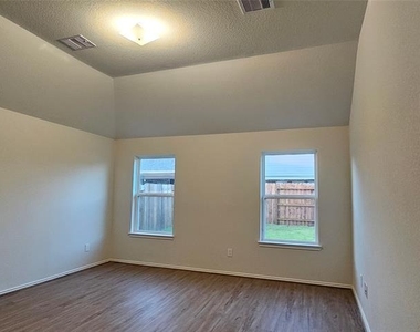 21258 Catalina Palm Drive - Photo Thumbnail 14