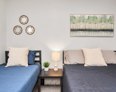 21722 Forest Glade Drive - Photo Thumbnail 20
