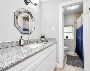 21722 Forest Glade Drive - Photo Thumbnail 22