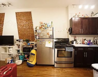 314 Jefferson Street - Photo Thumbnail 2
