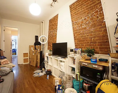 314 Jefferson Street - Photo Thumbnail 3