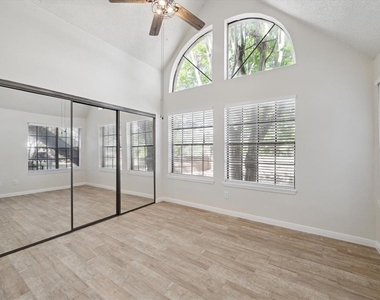 16800 Sugar Pine Drive - Photo Thumbnail 12