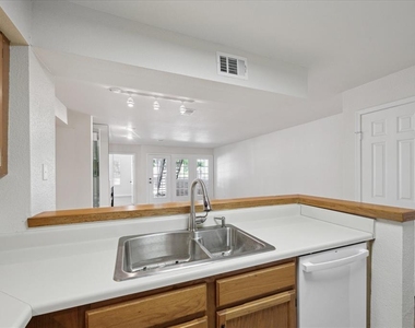 16800 Sugar Pine Drive - Photo Thumbnail 10