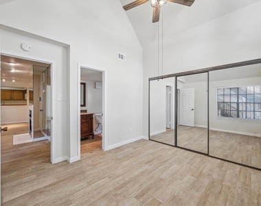 16800 Sugar Pine Drive - Photo Thumbnail 11