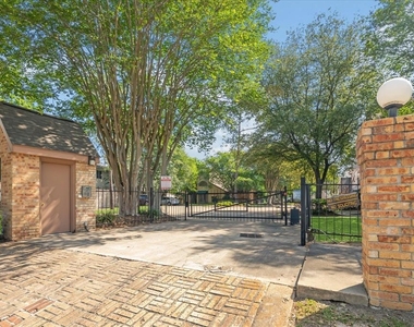 16800 Sugar Pine Drive - Photo Thumbnail 2