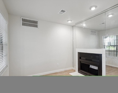 16800 Sugar Pine Drive - Photo Thumbnail 7