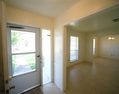 12526 Lima Drive - Photo Thumbnail 4