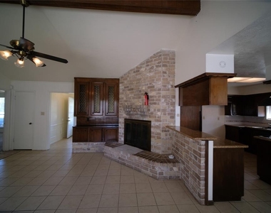 12526 Lima Drive - Photo Thumbnail 9