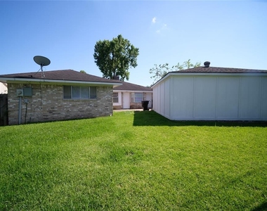 12526 Lima Drive - Photo Thumbnail 2