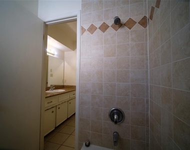 12526 Lima Drive - Photo Thumbnail 14
