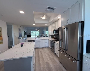 8755 Olde Hickory Avenue - Photo Thumbnail 4